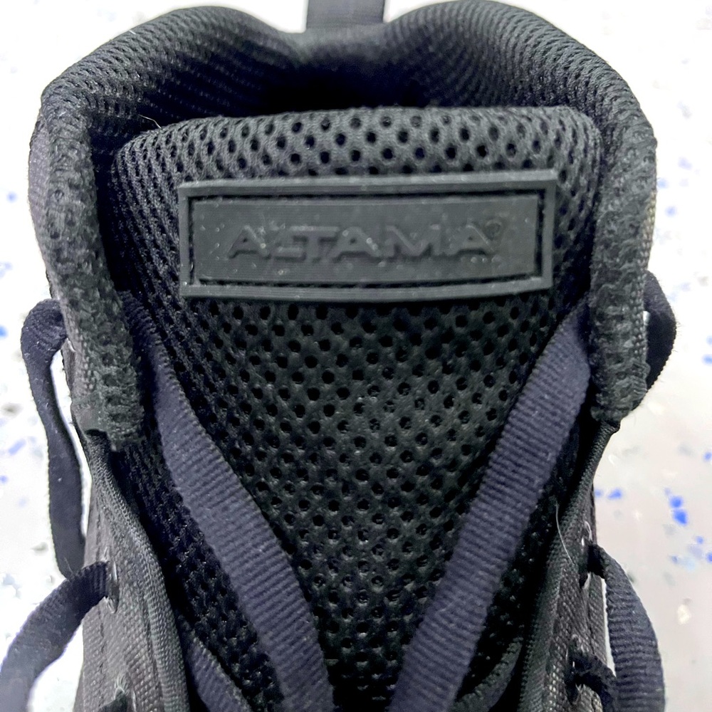Altama Assault maritime mid boot.